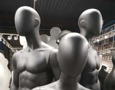 Black mat mannequins