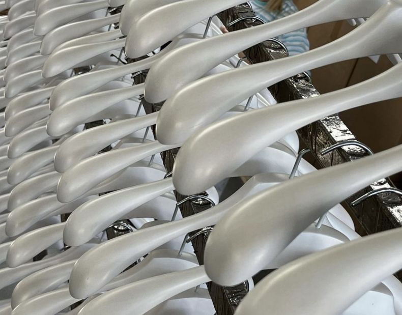 Customise your hangers !