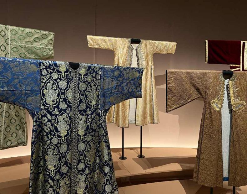 Exposition mode et mannequins vitrine