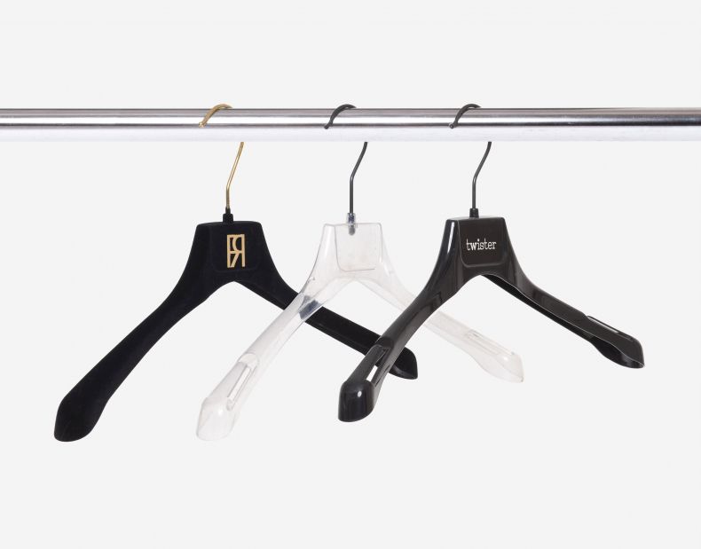 Kleiderbügel aus recyceltem Kunststoff