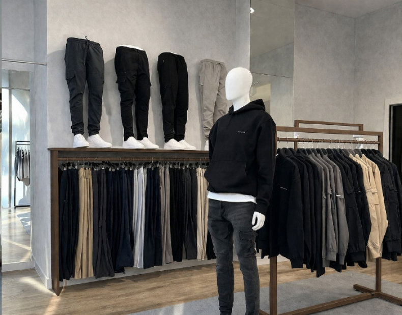 Nuova collezione di stand appendiabiti