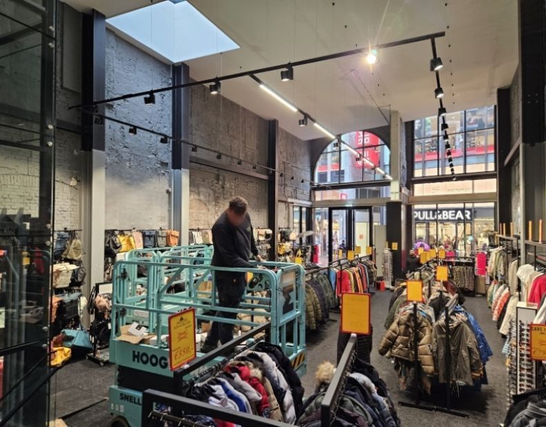 Shop gondola: a layout solution