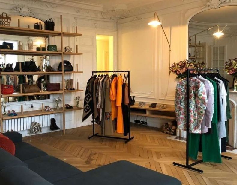 Stock de Percheros para ropa listo en almacen