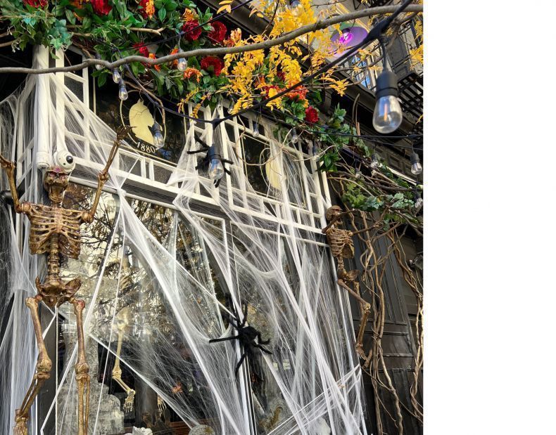 Store design tips for Halloween