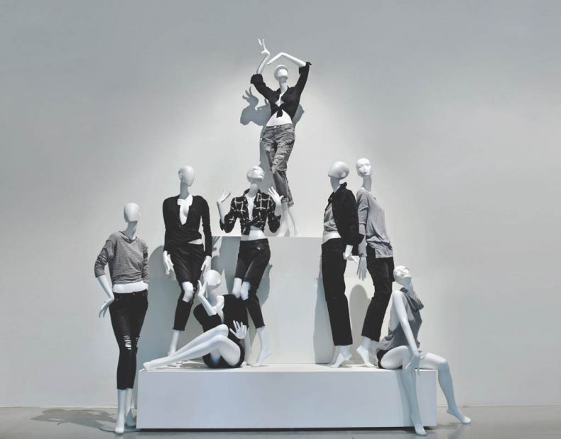 The window mannequin: key of your shopfitting