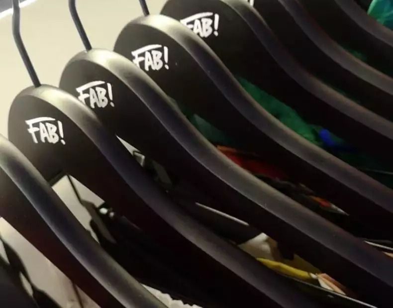 Warum sollten Sie Ihre Kleiderbügel individuell