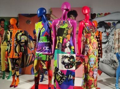 Con Gianni Versace Retrospective, il Groninger Museum (Paesi Bassi) d ... Retrospettiva Gianni Versace