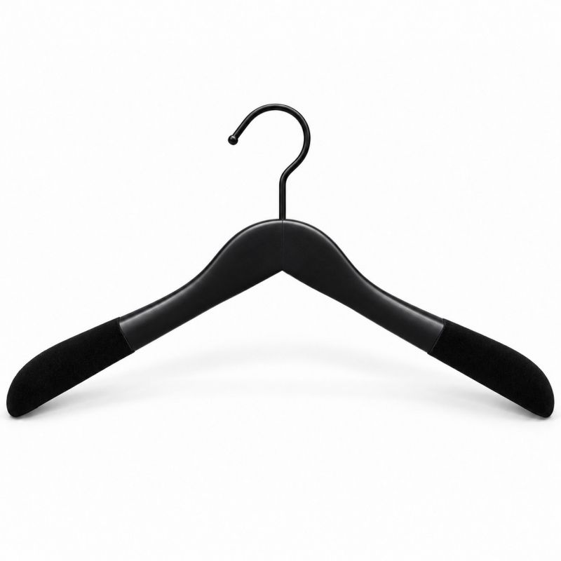 Set of 10 wooden hangers with velvet pads
This wooden ... 10 hanger coat whith velvet pads black finish 42 cm : Cintres magasin