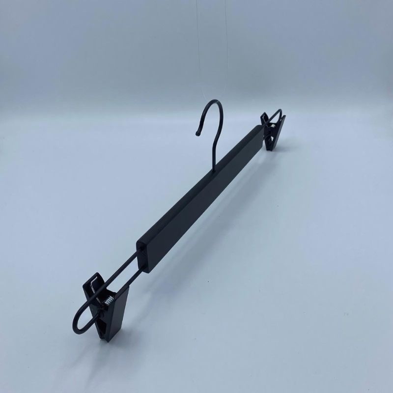 Image 6 : 10 black finish garment hangers ...