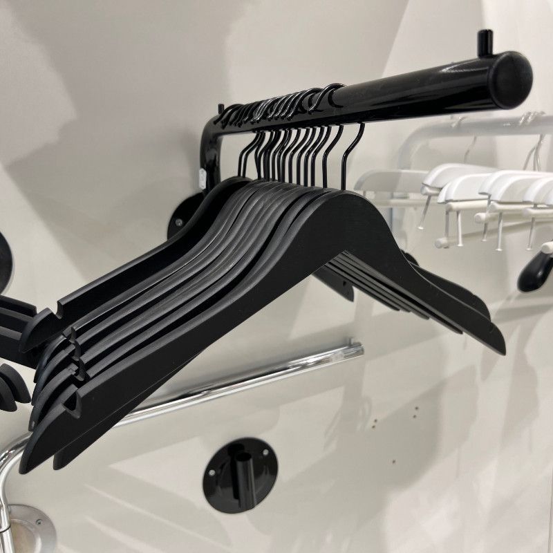 Image 6 : Black Wooden hanger for shirts ...