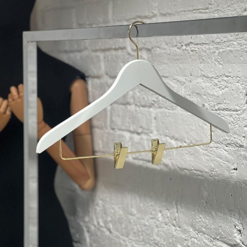Image 5 : 10 wooden trouser hangers in ...