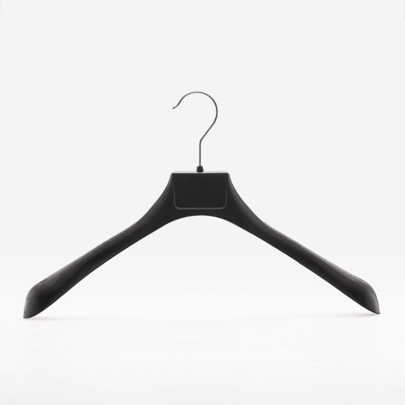 160 x Plastic coat hangers 45cm : Cintres magasin