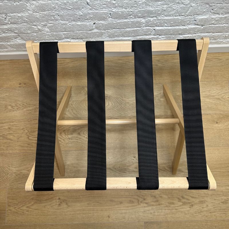 Image 4 : 30 x wooden luggage racks ...
