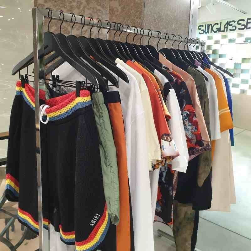 Image 7 : 50 Wooden hangers - Black - 39 ...