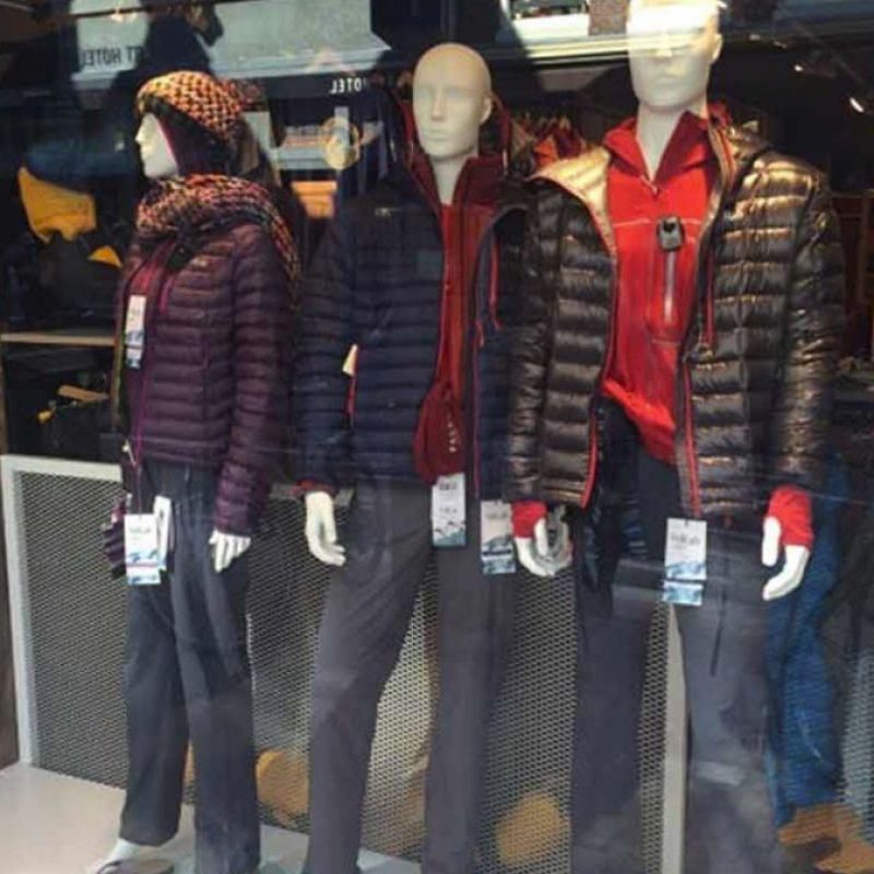 Image 2 : Mannequin abstract for men in ...