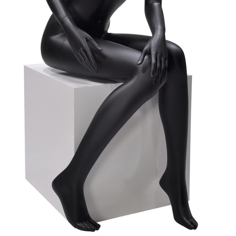 Image 4 : Abstract seated female mannequins black ...