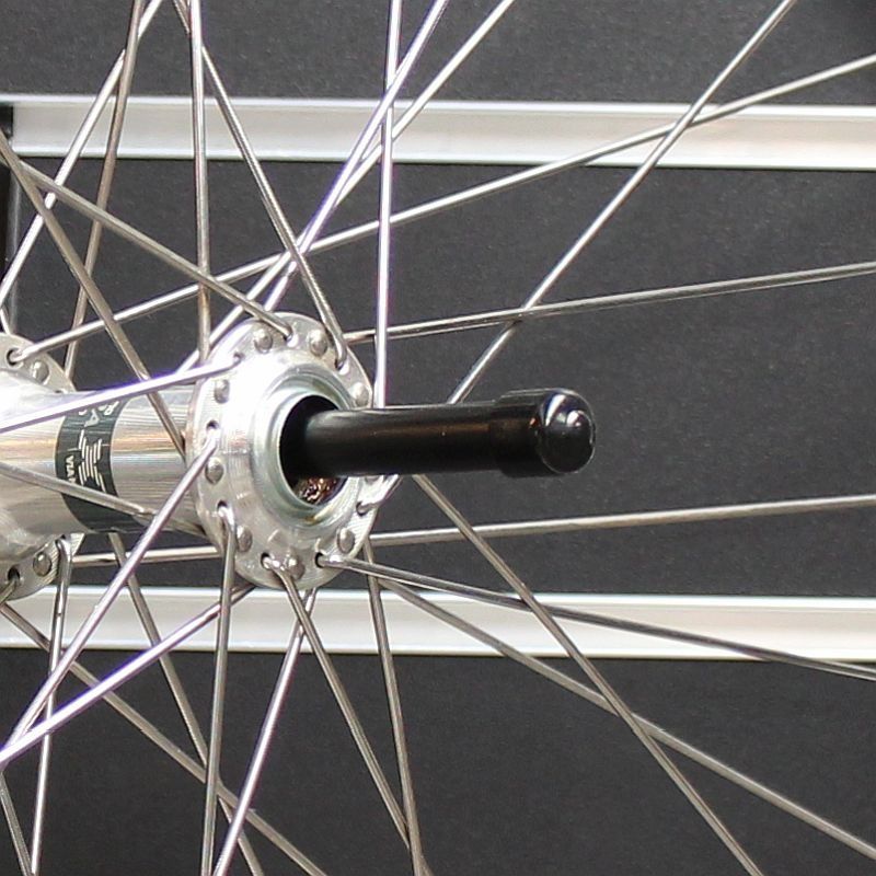 Bicycle wheel support for steering axle : Presentoirs shopping