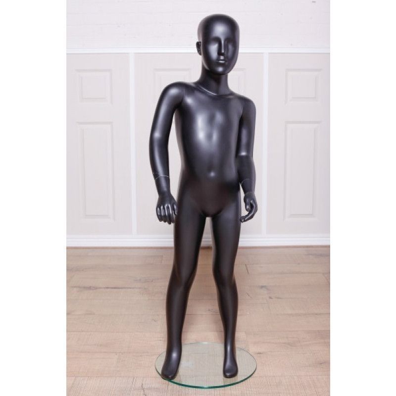 Black satin finish child mannequin 6 years old : Mannequins vitrine