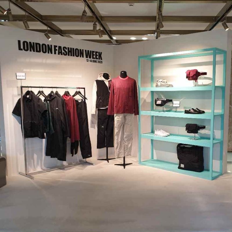 Image 7 : Busto costura negro hombre sin ...