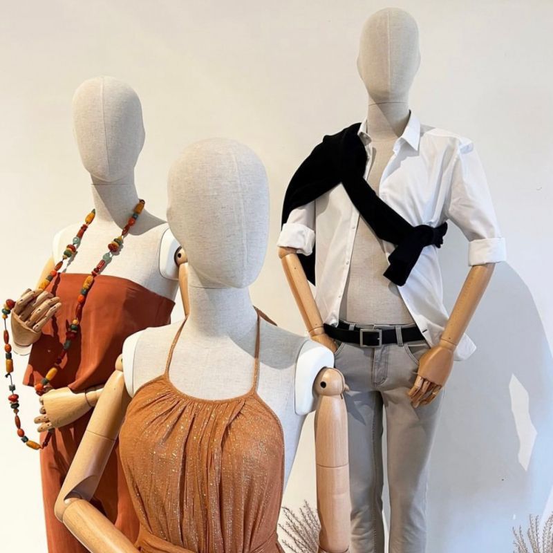 Image 3 : Busto uomo con testa in ...