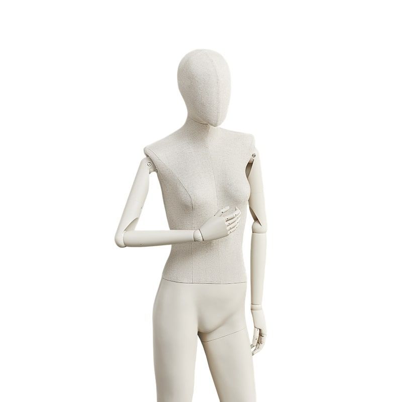 Image 4 : Casual woman vintage display mannequin ...