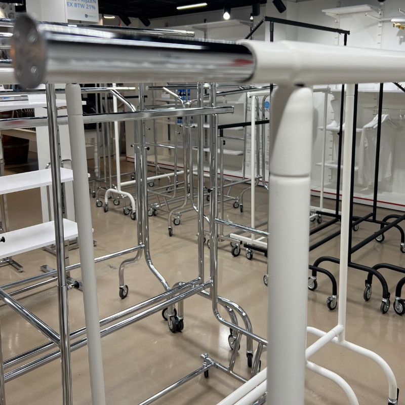 Image 5 : Clothing rail white color with ...