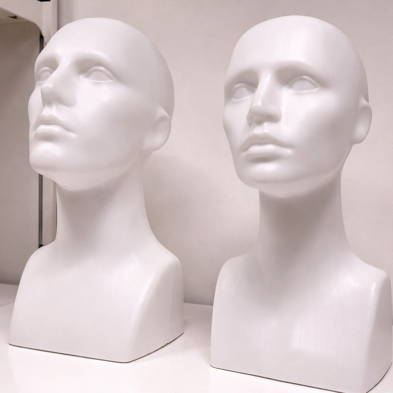Image 4 : Damen schaufensterfiguren kopf im weiss ...