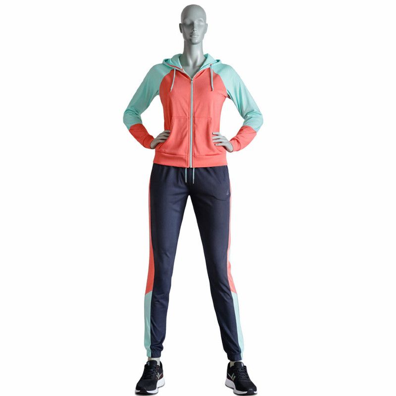 Image 6 : Damen Schaufensterpuppe im sportlichen Look ...