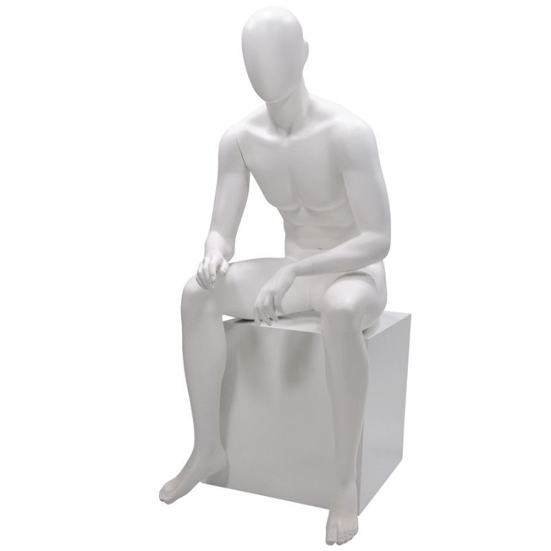 Faceless male mannequin seated white color : Mannequins vitrine