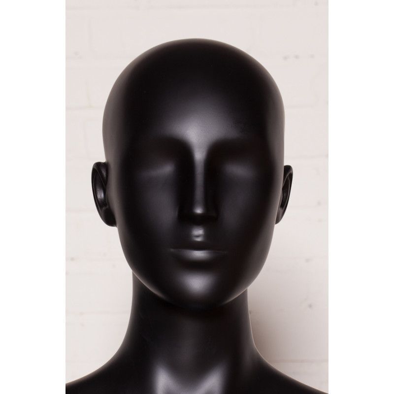 Image 2 : Female mannequin in black standing ...