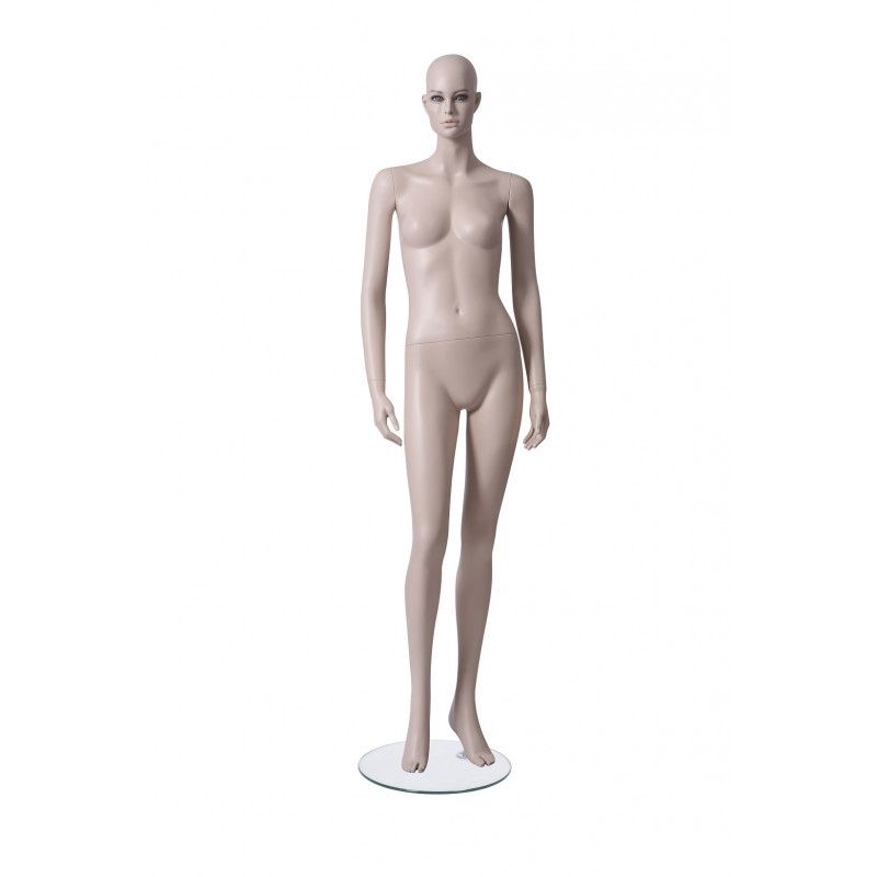 Female display mannequin realistic style : Mannequins vitrine