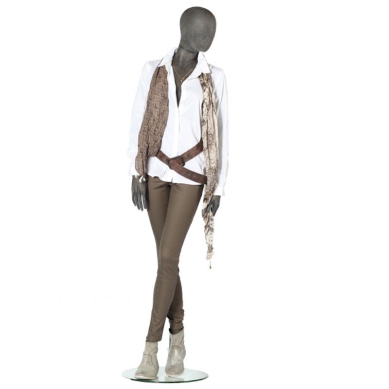 Image 1 : Abstract female window mannequin in ...