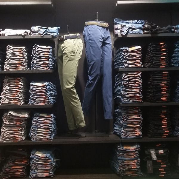 Image 1 : Flexible male legs mannequins to ...