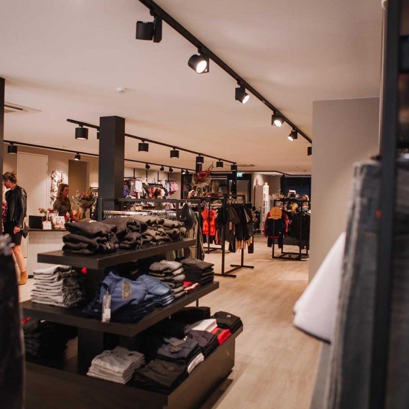 Image 2 : Foco Led Philips negro 2200 ...