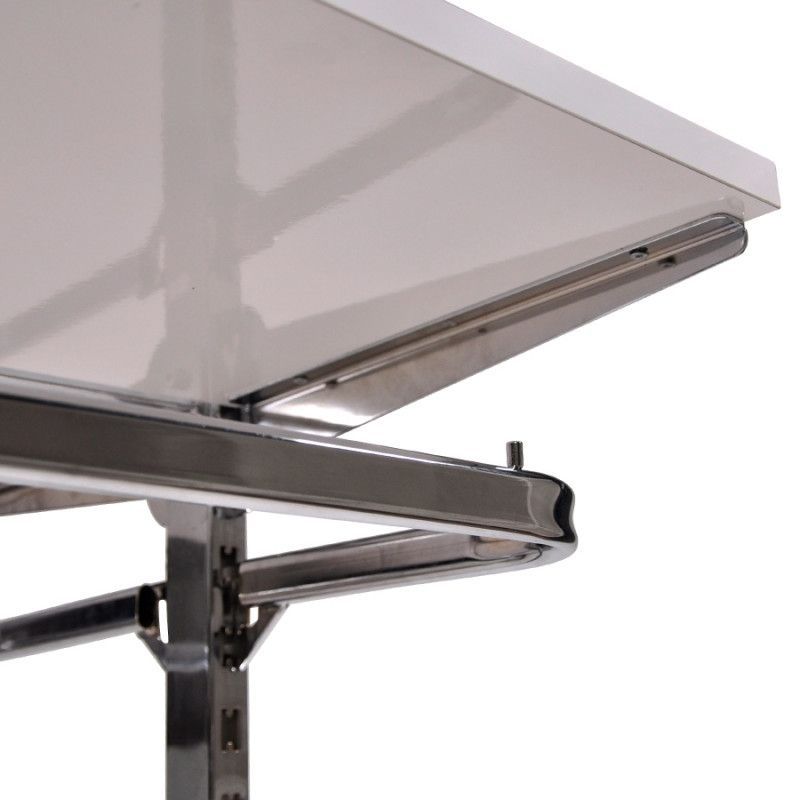 Image 2 : Gondola store with shelves and ...