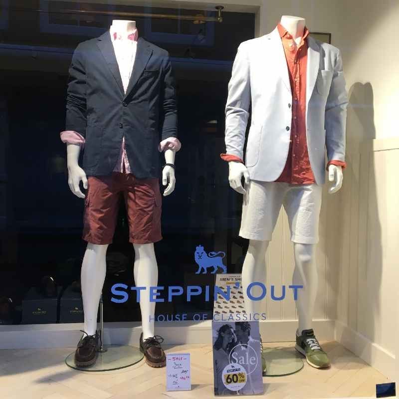 Image 1 :  Headless male mannequin white