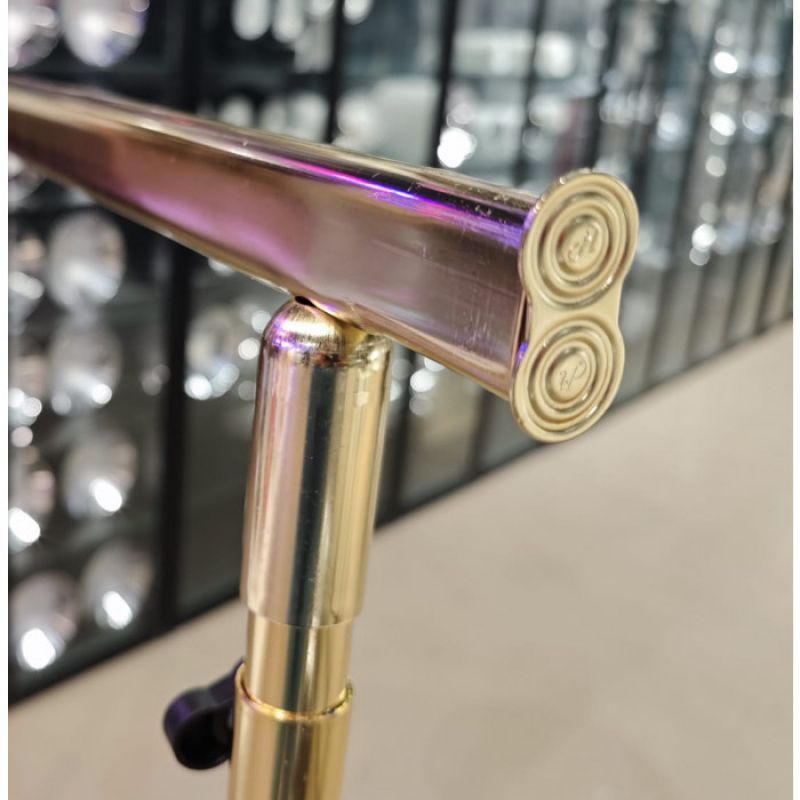 Image 1 : Goldener, zusammenklappbarer Ständer aus ...