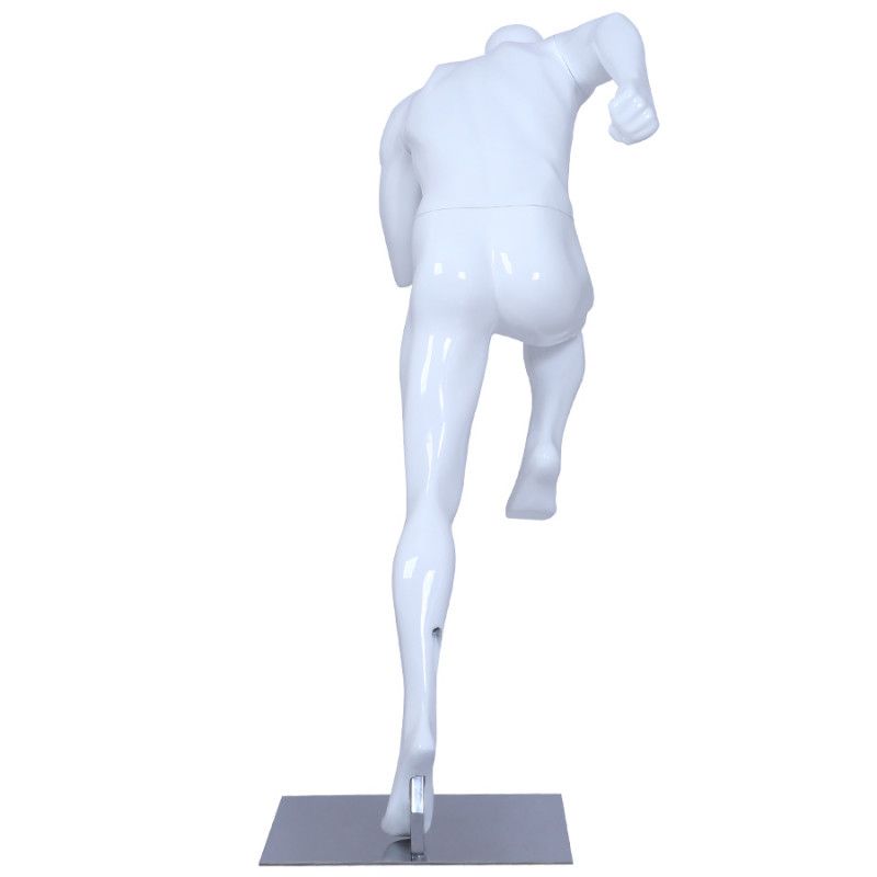 Image 6 : Mannequin sport man in race ...