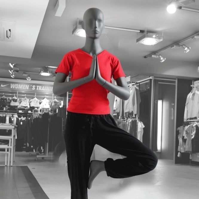 Image 2 : Manichino donna yoga da vetrina ...