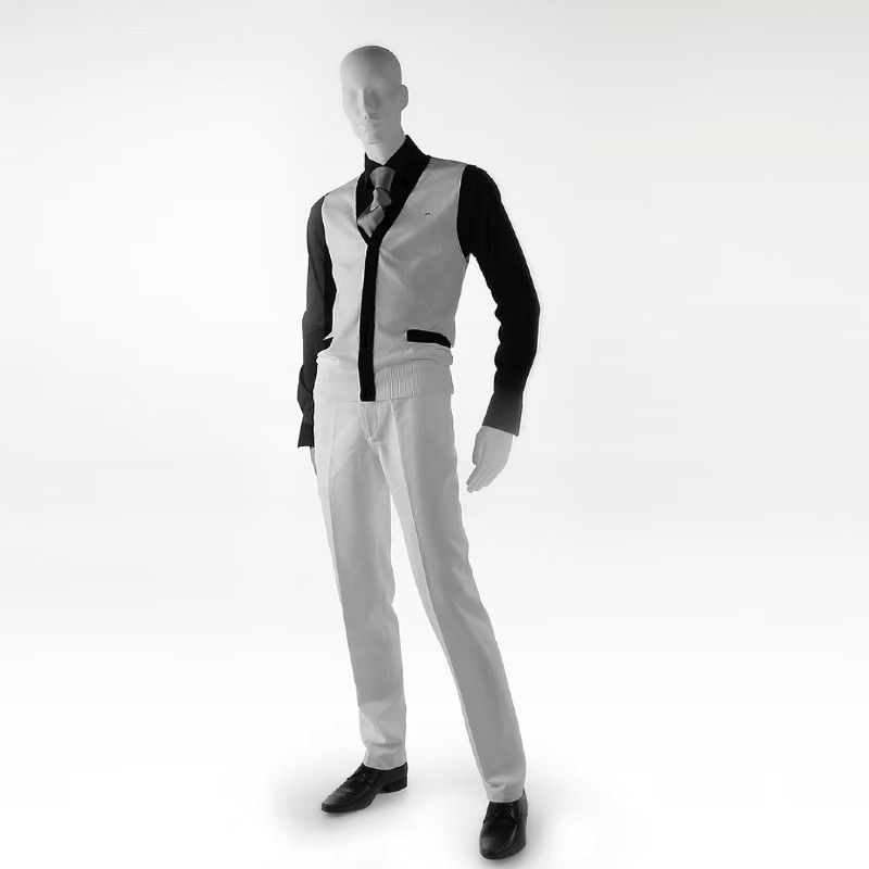 Manichino uomo vetrina posa moderna : Mannequins vitrine