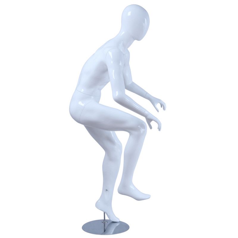 Image 7 : Maniquí en posición de ...