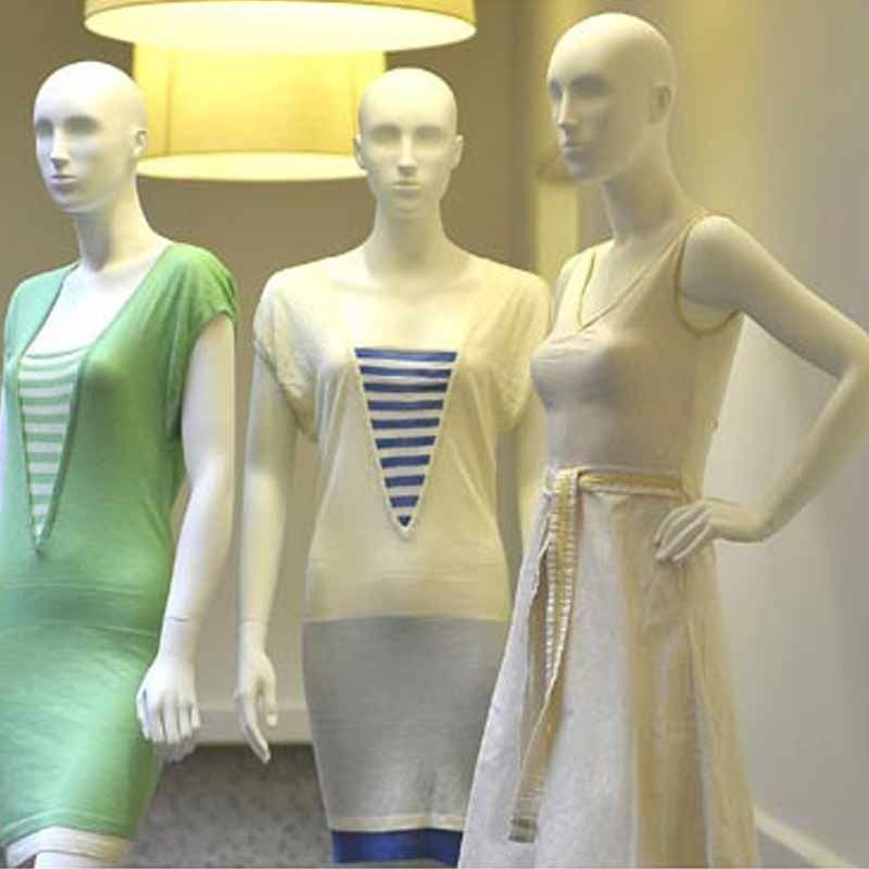 Image 2 : Mannequin stylisé pour magasin femme ...