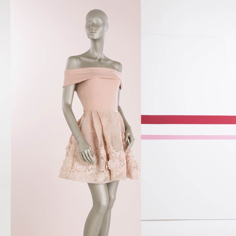 Image 4 : Mannequin femme, disponible en plusieurs ...