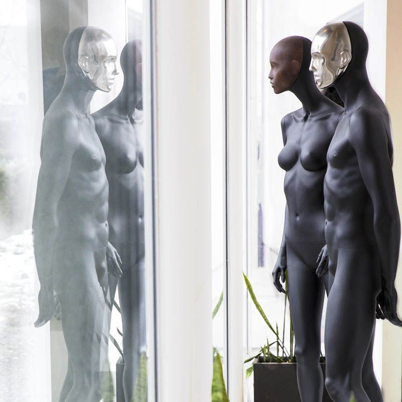 Image 2 : Mannequin homme décliné en ...