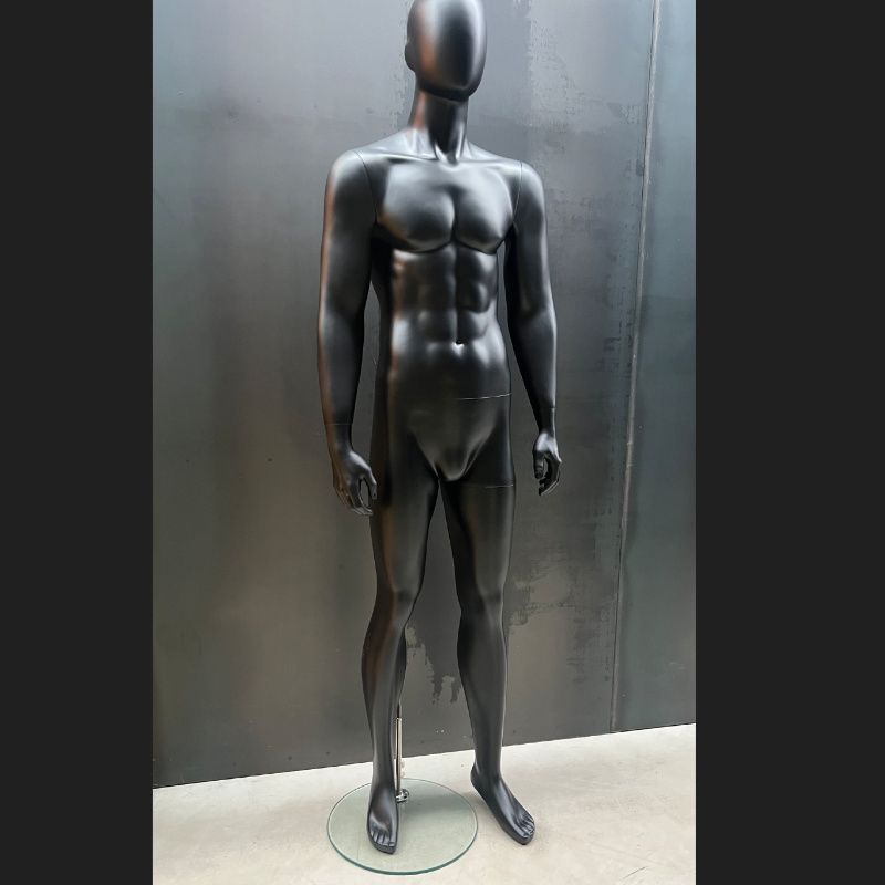 Image 5 : Mannequin vitrine homme abstrait noir ...