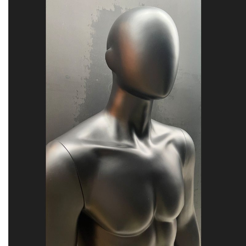 Image 6 : Mannequin vitrine homme abstrait noir ...