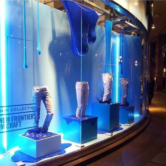 Image 3 : Jambes de mannequins hommes en ...