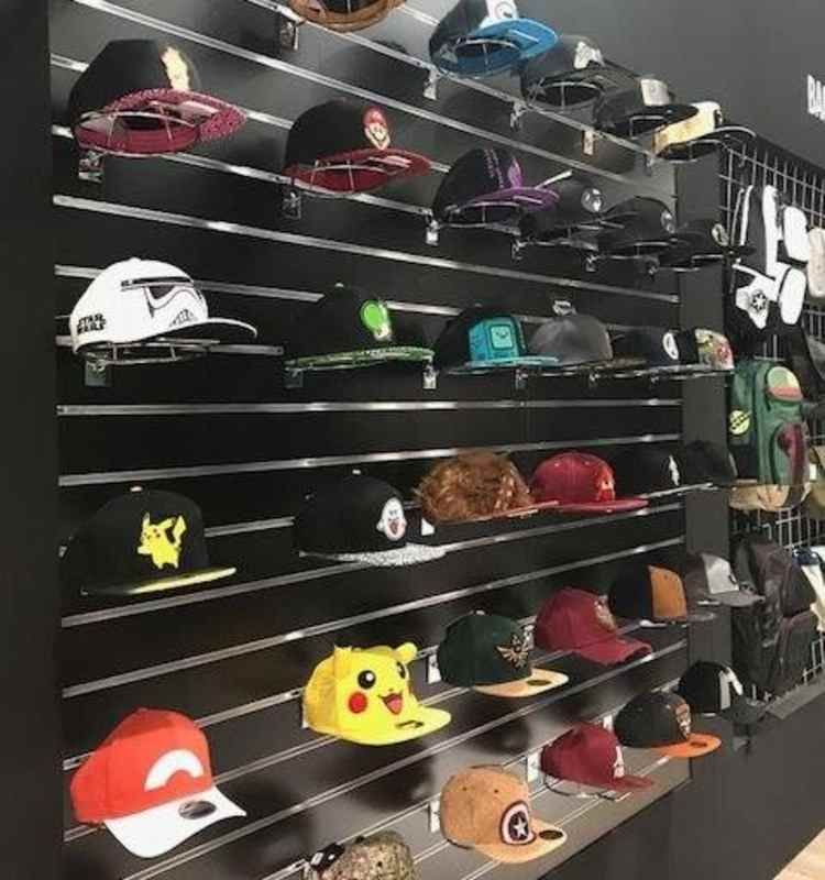 Image 2 : Panneau rainuré gris clair. Profil ...