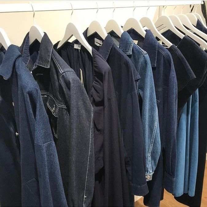 Image 4 : Portants blanc pour magasin 
Poids ...