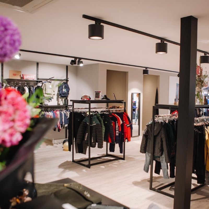 Image 2 : Présentoir mural pour magasin ...